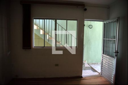 Sala de casa de condomínio para alugar com 2 quartos, 110m² em Jardim da Represa, São Bernardo do Campo