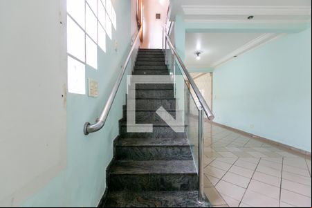 Escada de casa à venda com 3 quartos, 240m² em Parada Xv de Novembro, São Paulo