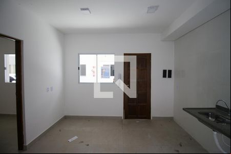Sala de apartamento para alugar com 2 quartos, 40m² em Vila Taquari, São Paulo