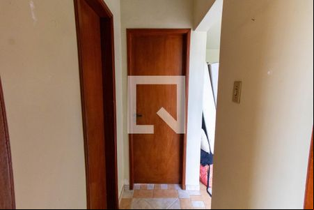 Corredor  de apartamento à venda com 3 quartos, 78m² em Fonseca, Niterói
