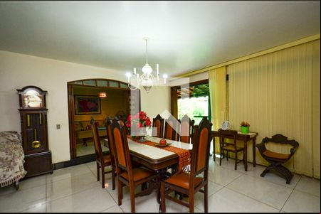 Sala de jantar de casa para alugar com 4 quartos, 351m² em São Bento, Belo Horizonte
