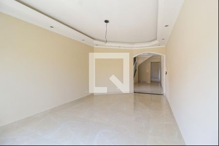Sala de casa para alugar com 5 quartos, 313m² em Itaquera, São Paulo