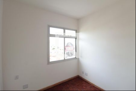 Quarto 1 de apartamento para alugar com 3 quartos, 79m² em Jardim Guanabara, Belo Horizonte