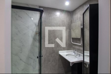 Banheiro de apartamento para alugar com 1 quarto, 26m² em Santo Amaro, São Paulo