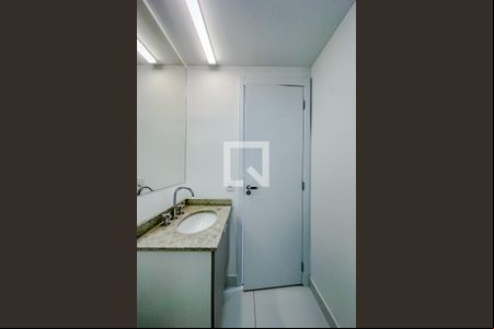 Banheiro de kitnet/studio para alugar com 1 quarto, 21m² em Belenzinho, São Paulo