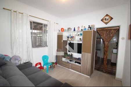 Sala de casa para alugar com 4 quartos, 330m² em Sítio do Morro, São Paulo
