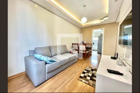 Sala de apartamento à venda com 2 quartos, 51m² em São João Batista, Belo Horizonte