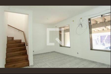 Sala de casa à venda com 3 quartos, 140m² em Parque Residencial Oratorio, São Paulo