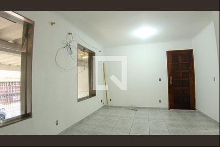 Sala de casa à venda com 3 quartos, 140m² em Parque Residencial Oratorio, São Paulo