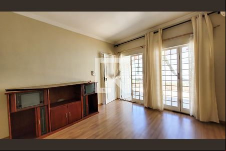 Sala de TV de casa para alugar com 3 quartos, 250m² em Jardim Sao Carlos, Campinas