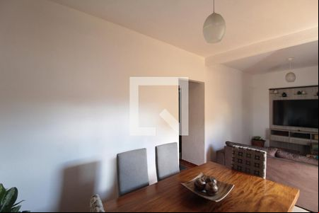 Sala de casa à venda com 2 quartos, 200m² em Jardim Guanabara, Belo Horizonte