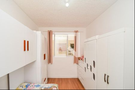 Quarto 2 de apartamento para alugar com 2 quartos, 42m² em Rubem Berta, Porto Alegre