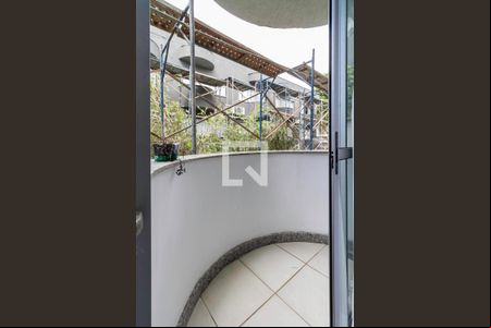Varanda  de apartamento para alugar com 1 quarto, 34m² em Pampulha, Belo Horizonte