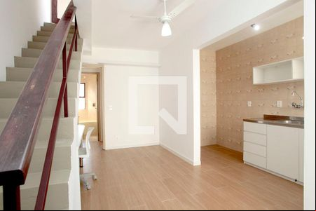 Sala de apartamento para alugar com 1 quarto, 70m² em Santana, Porto Alegre