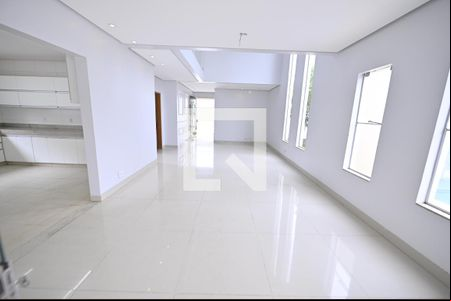 Sala de casa de condomínio para alugar com 3 quartos, 320m² em Jardins Lisboa, Goiânia