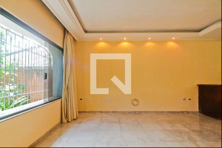 Sala de casa para alugar com 3 quartos, 397m² em Santa Teresinha, São Paulo