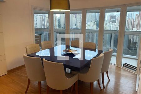 Apartamento à venda com 4 quartos, 244m² em Vila Suzana, São Paulo