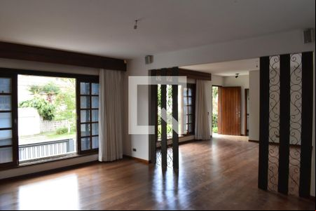 Sala 1 de casa para alugar com 3 quartos, 350m² em Água Verde, Curitiba