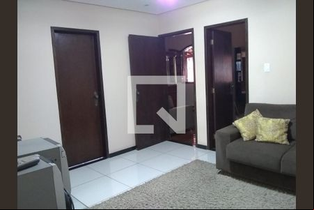 Sala de casa à venda com 3 quartos, 255m² em Industrial, Contagem