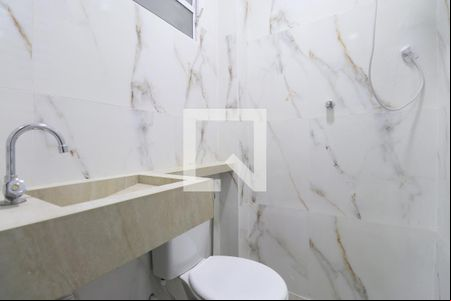 Banheiro de kitnet/studio para alugar com 1 quarto, 35m² em Vila Romana, São Paulo
