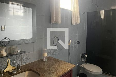 Banheiro do Quarto 1 de apartamento para alugar com 3 quartos, 142m² em Boqueirão, Santos