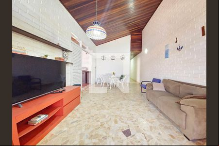 Sala de casa para alugar com 4 quartos, 250m² em Piatã, Salvador