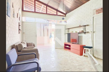 Sala de casa para alugar com 4 quartos, 250m² em Piatã, Salvador