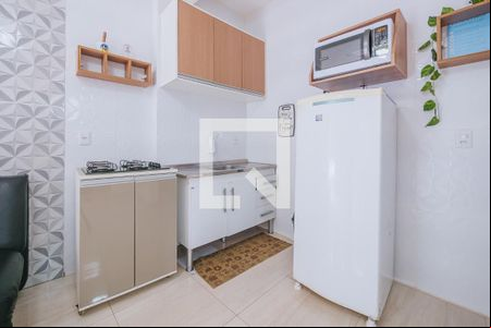 Sala/Cozinha de casa para alugar com 1 quarto, 33m² em Stella Maris, Salvador