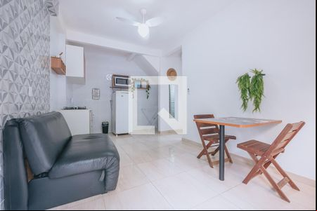 Sala/Cozinha de casa para alugar com 1 quarto, 33m² em Stella Maris, Salvador