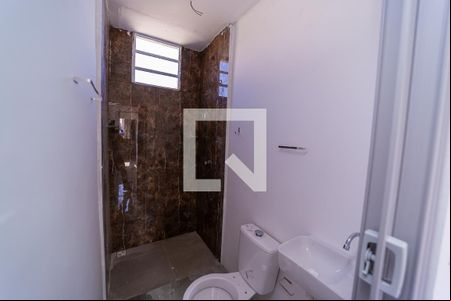 Banheiro de casa para alugar com 1 quarto, 26m² em Jardim Penha, São Paulo