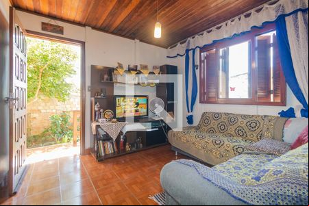 Sala de casa à venda com 3 quartos, 80m² em Medianeira, Porto Alegre