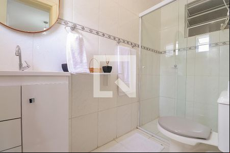Banheiro de kitnet/studio para alugar com 1 quarto, 40m² em Luz, São Paulo