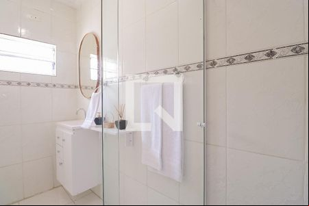 Banheiro de kitnet/studio para alugar com 1 quarto, 40m² em Luz, São Paulo