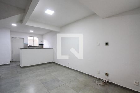 Sala de casa de condomínio à venda com 3 quartos, 120m² em Barra da Tijuca, Rio de Janeiro