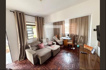 Sala de casa à venda com 6 quartos, 366m² em Glória, Belo Horizonte