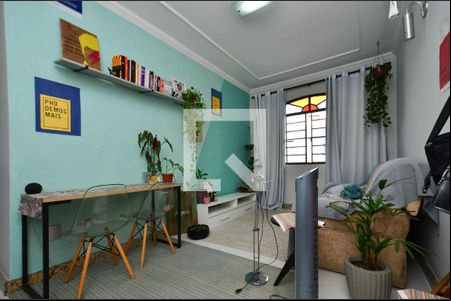 Sala de apartamento à venda com 3 quartos, 70m² em Colégio Batista, Belo Horizonte