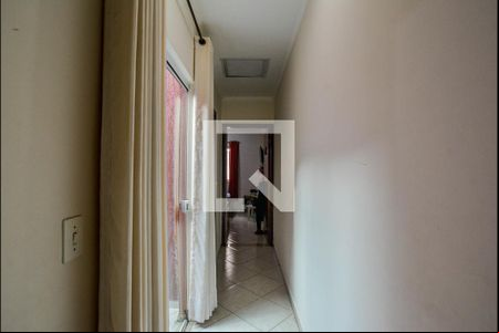 Corredor de casa à venda com 3 quartos, 133m² em Jardim Santo Antônio, Santo André