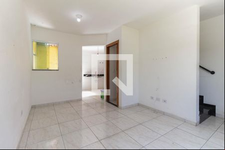 Sala de casa de condomínio à venda com 2 quartos, 63m² em Parada Xv de Novembro, São Paulo