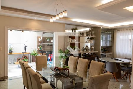 Sala 1 de casa para alugar com 4 quartos, 450m² em Belvedere, Belo Horizonte