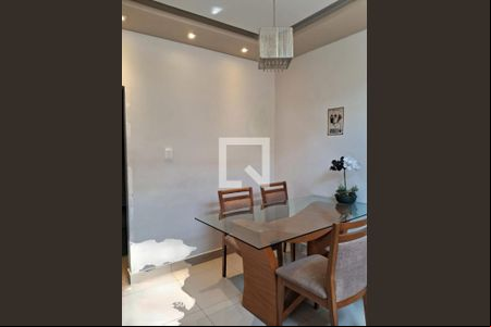 Casa à venda com 3 quartos, 101m² em Santa Terezinha, Belo Horizonte