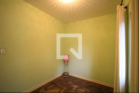 Quarto 1 de casa à venda com 2 quartos, 35m² em Vila Darli, São Paulo