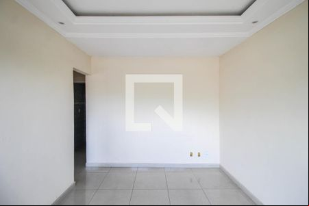Sala de apartamento para alugar com 2 quartos, 60m² em Comendador Soares, Nova Iguaçu