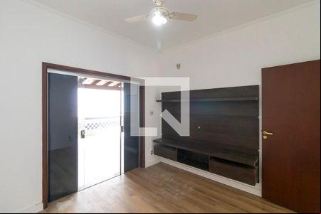 Sala de TV de casa para alugar com 3 quartos, 319m² em Parque das Universidades, Campinas