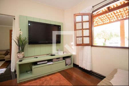 Sala 2 de casa para alugar com 3 quartos, 350m² em Taguatinga Sul (Taguatinga), Brasília