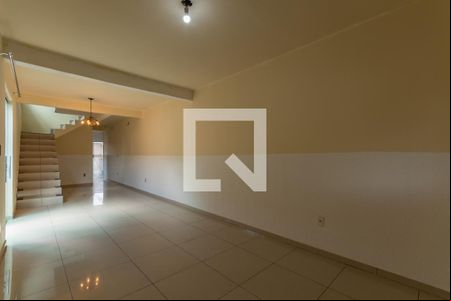 Casa para alugar com 3 quartos, 200m² em Jaqueline, Belo Horizonte