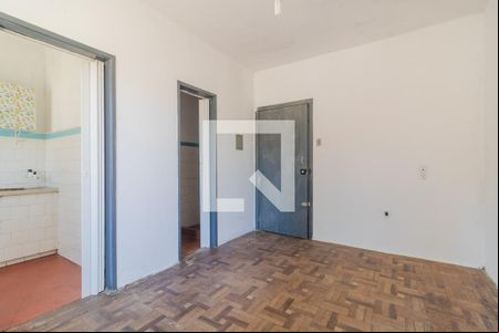 Sala / Dormitório de kitnet/studio à venda com 1 quarto, 30m² em Praia de Belas, Porto Alegre
