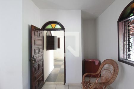 Casa Principal | Sala de casa para alugar com 3 quartos, 360m² em Planalto, Belo Horizonte