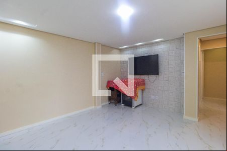 Sala de casa de condomínio à venda com 2 quartos, 200m² em Fátima, Canoas