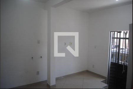 Sala  de kitnet/studio para alugar com 1 quarto, 20m² em Stella Maris, Salvador