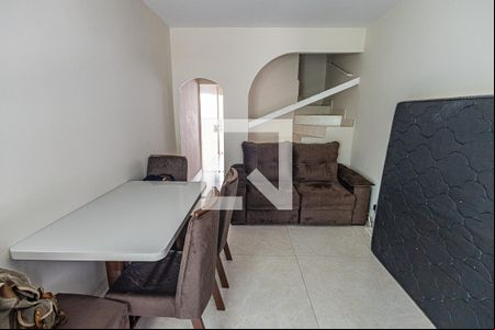 Sala de casa à venda com 2 quartos, 72m² em Nova Cachoeirinha, Belo Horizonte